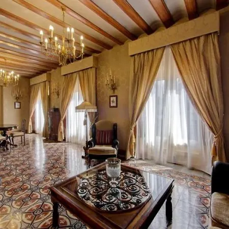 Hotel Casa Entre Viñas - 4*